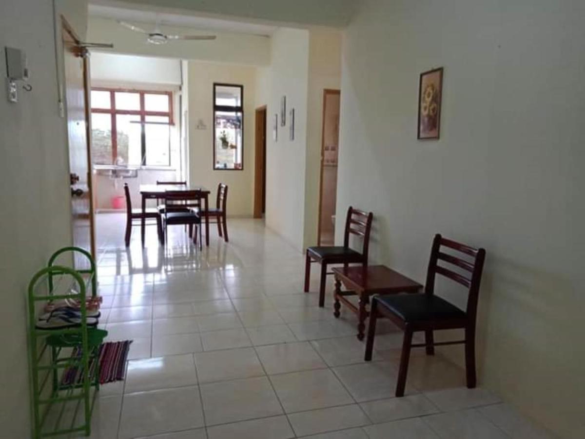 Oyo Home 90419 Sahar Guesthouse Malacca Luaran gambar